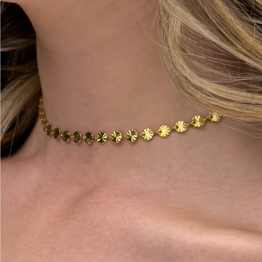 Oshena‎ designer beachwear dainty sunburst kiss Choker Necklace